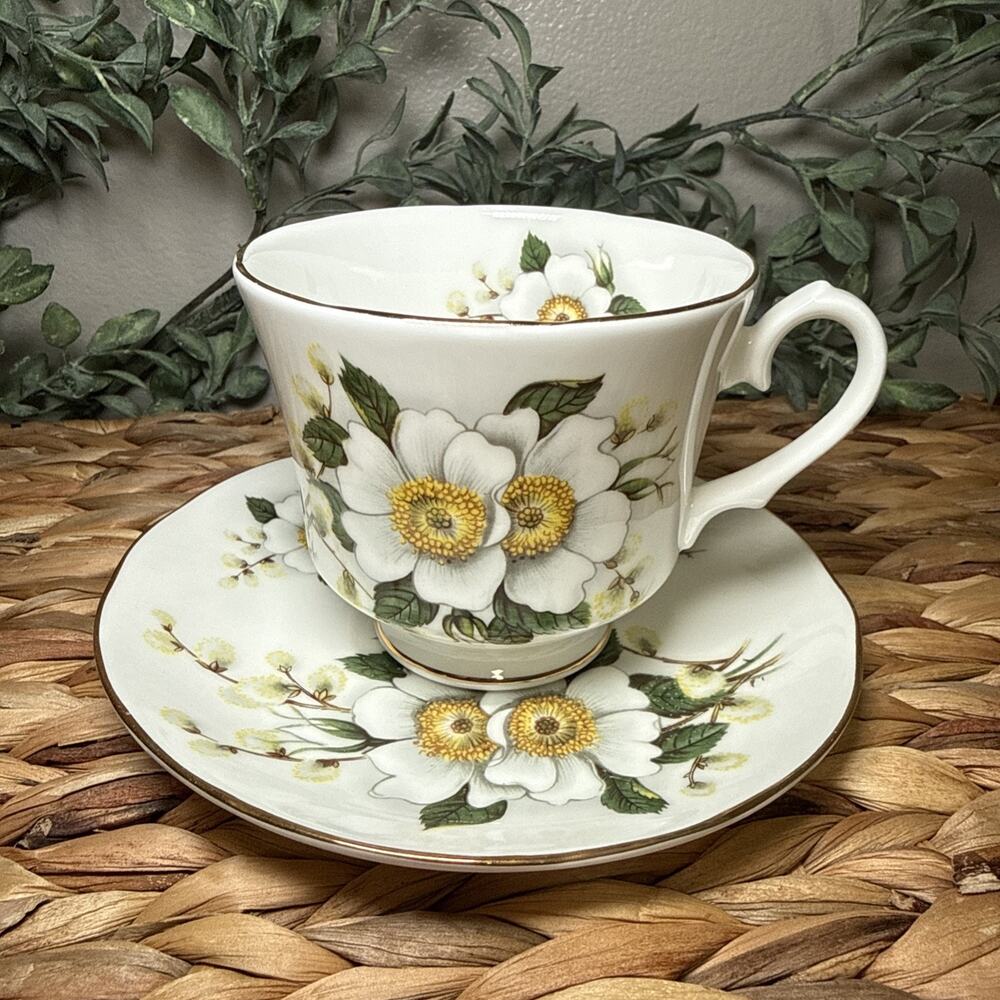 Duchess Bone China Cup & Saucer Set White Yellow Begonia Gold Trim Vintage